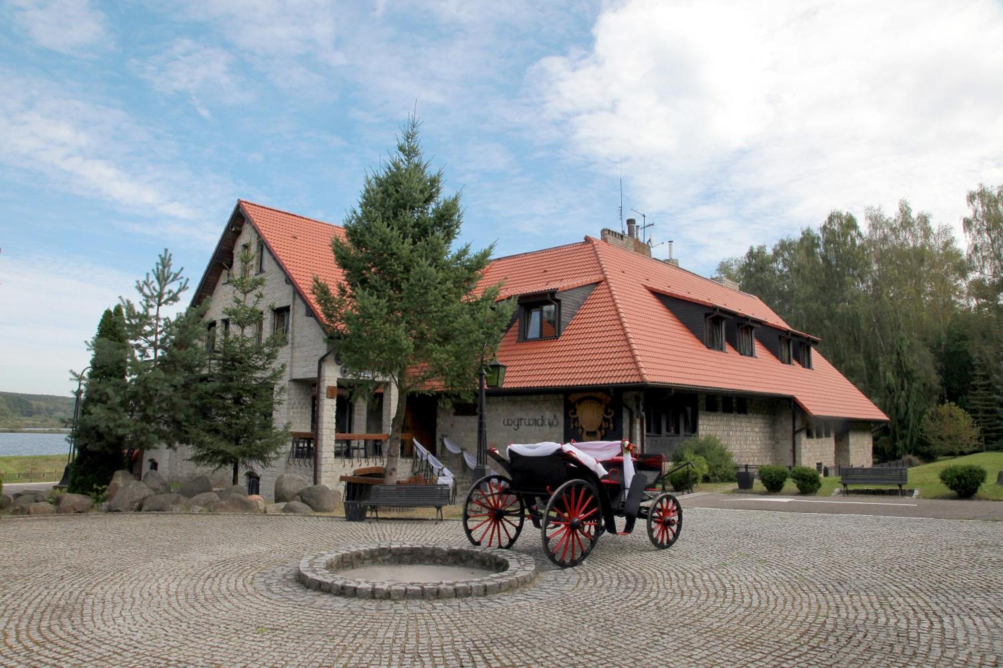 Hotel Wyrwidab Chodziez Exterior photo